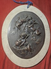 Bronzo Antico. Leon Bertaux, Ovale in marmo e bronzo, Francese,1889; cm 31x40