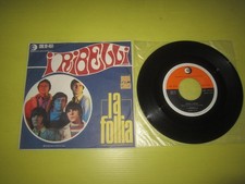 I RIBELLI-PUGNI CHIUSI/LA