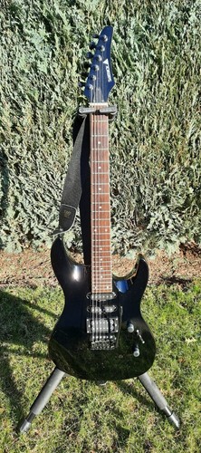 Samick black shadow strat - black,
