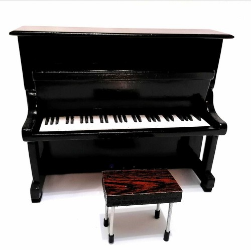 Pianoforte verticale miniatura
