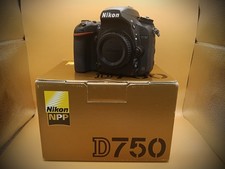 Nikon D750 full frame pari al nuovo 