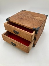 Cassettiera giapponese in