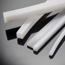 Striscia quadrata gomma