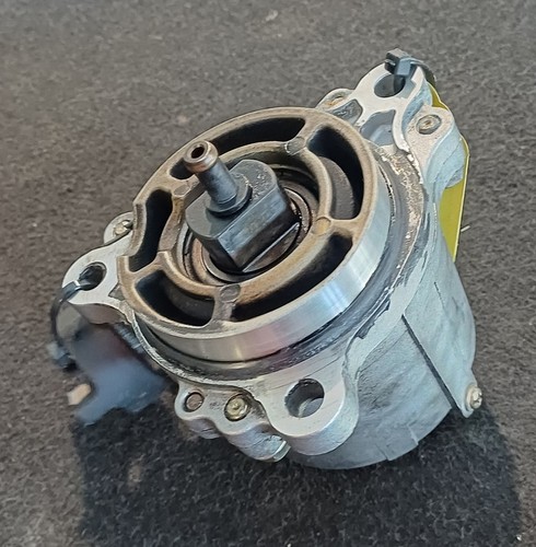 Rf5c13g00 supporto pompa - rf5c13g00,