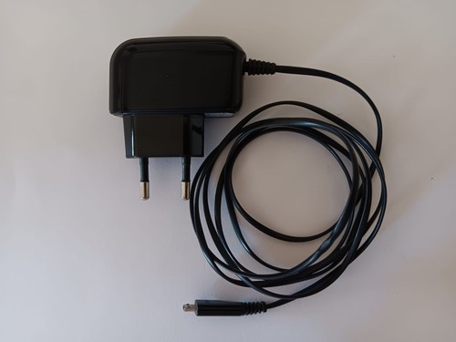 Caricabatteria alimentatore - caricabatteria,