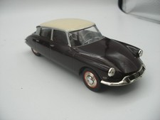 ALTAYA UNIVERSAL HOBBIES UH 1/43 eme CITROEN DS 19 marron