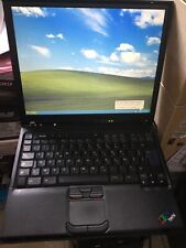 IBM Thinkpad T42 computer portatile con porta parallela Windows XP e Microsoft Office2007