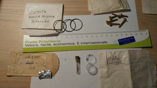 Lotto ricambi per orologi - di,