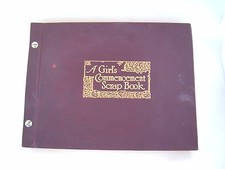 Antico album di ritagli A