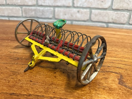 Antique arcade cast - cast, dump