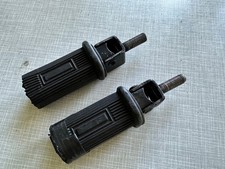 Pedane poggiapiedi posteriori