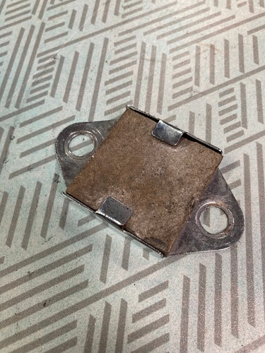 Blocco isolatore cilindro