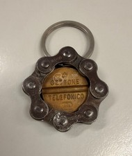 Portachiavi con catena - , e