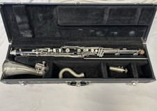 QUALITÀ SOLIDA! CLARINETTO BASSO BUNDY SELMER U.S.A. + PEZZO + CUSTODIA CON PEG E VITE