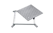 CHIUSINO PEDONALE IN ACCIAIO ZINCATO UNI EN 10025 LAMIERA STRIATA 30/10