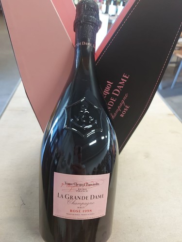 Champagne brut grande - grande, dame
