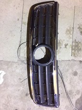 Griglia Anteriire Touareg Wolksvagen 2002/2006 Cod. Originale 7l6853653 Vedi Fot