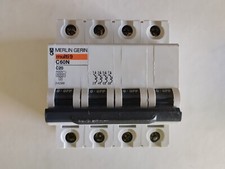 INTERRUTTORE MAGNETOTERMICO Merlin Gerin Multi9 C60N C20