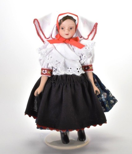 Göcseji bambola in - göcseji-,