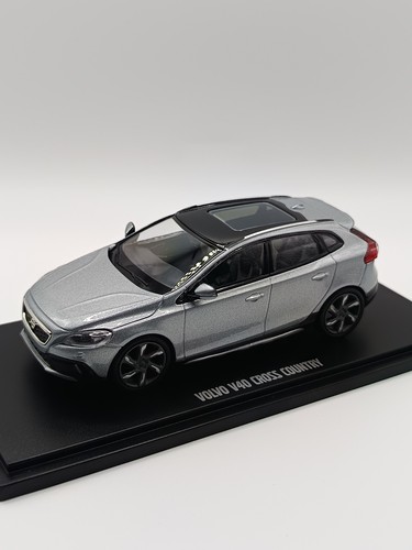 Motorart volvo v40 cross - motorart, 1/43