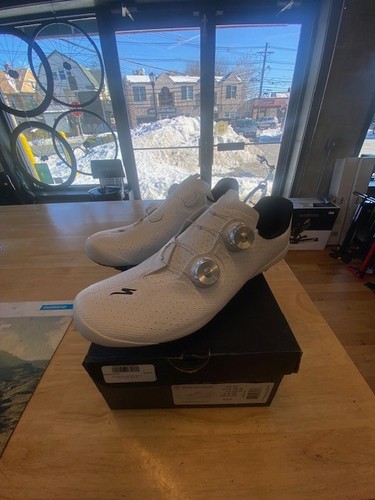 Scarpe nuove specializzate