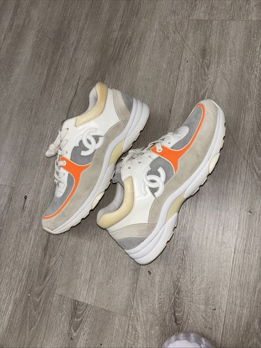 Chanel sneakers runners size