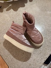 Zara Little Girls Puffer Boots