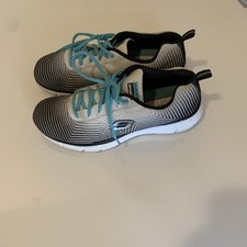 Sneakers Skechers in memory