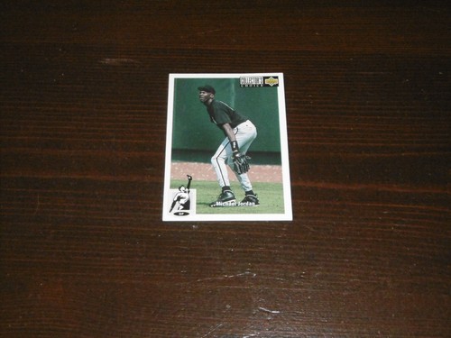 Figurina card upper deck - upper,