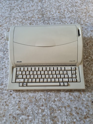 Macchina scrivere linea 101 - macchina,