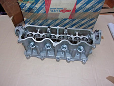 TESTATA MOTORE CON VALVOLE
