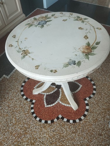 Tavolino rotondo vintage stile