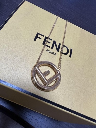 Collana fendi ciondolo logo - fendi,