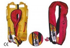 GIUBBOTTO DI SALVATAGGIO AUTOGONFIABILE 150 N AD ATTIVAZIONE AUTOMATICA 