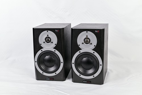 Coppia monitor studio - di, da