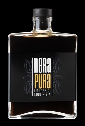 Nera pura - nera,