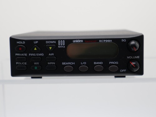Scanner uniden bearcat bc700a - scanner,