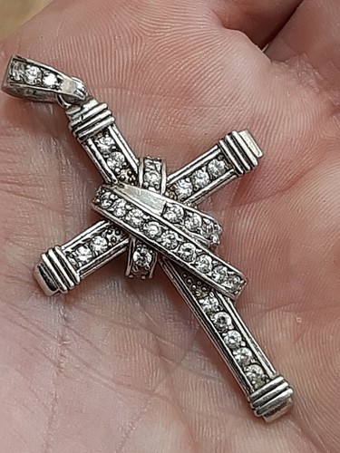 Croce ciondolo per catena