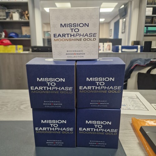 Swatch omega mission - mission, to