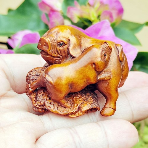 M9040 statuina netsuke - -,