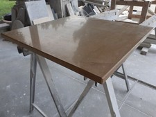 Base in marmo giallo