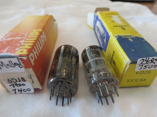 Radio tubes two ecc88 - tubes,
