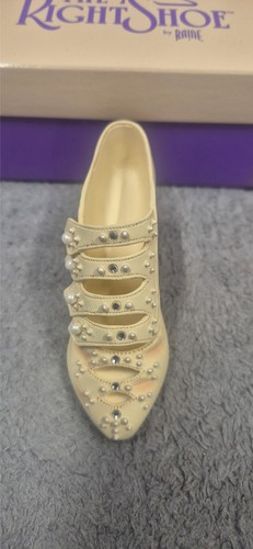 Just the right shoe edwardian - right,