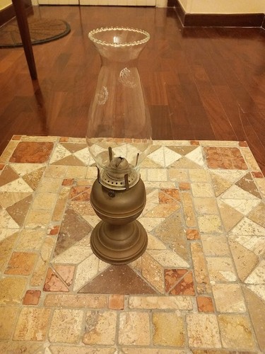 Vecchia lampada lume - lampada, a