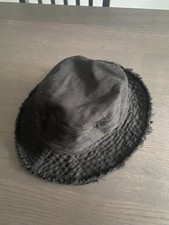 Cappello a secchiello Zara