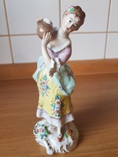 Statua in porcellana "Donna