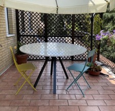 Tavolo con piana in marmo