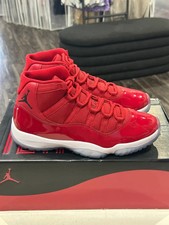 Taglia 10 - Jordan 11 Retro