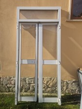 infisso da esterno con vetro sopraluce