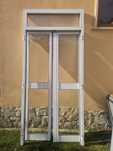 Infisso esterno con vetro - esterno,